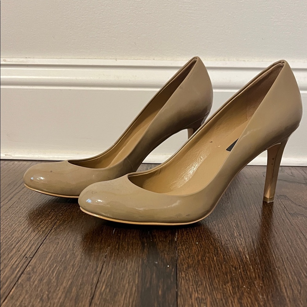 Ann Taylor Patent Leather Taupe Pumps